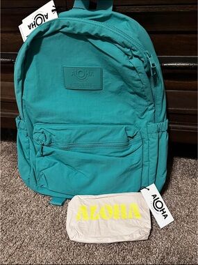 NWT Aloha Collections Backpack and retro aloha mini pouch